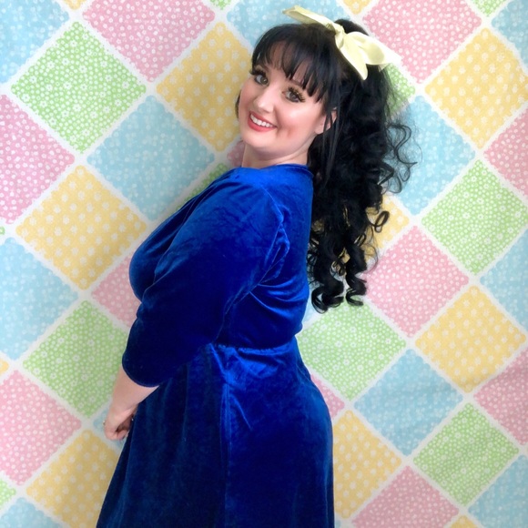 Meet your Posher, Caroline - Picture 2 of 3